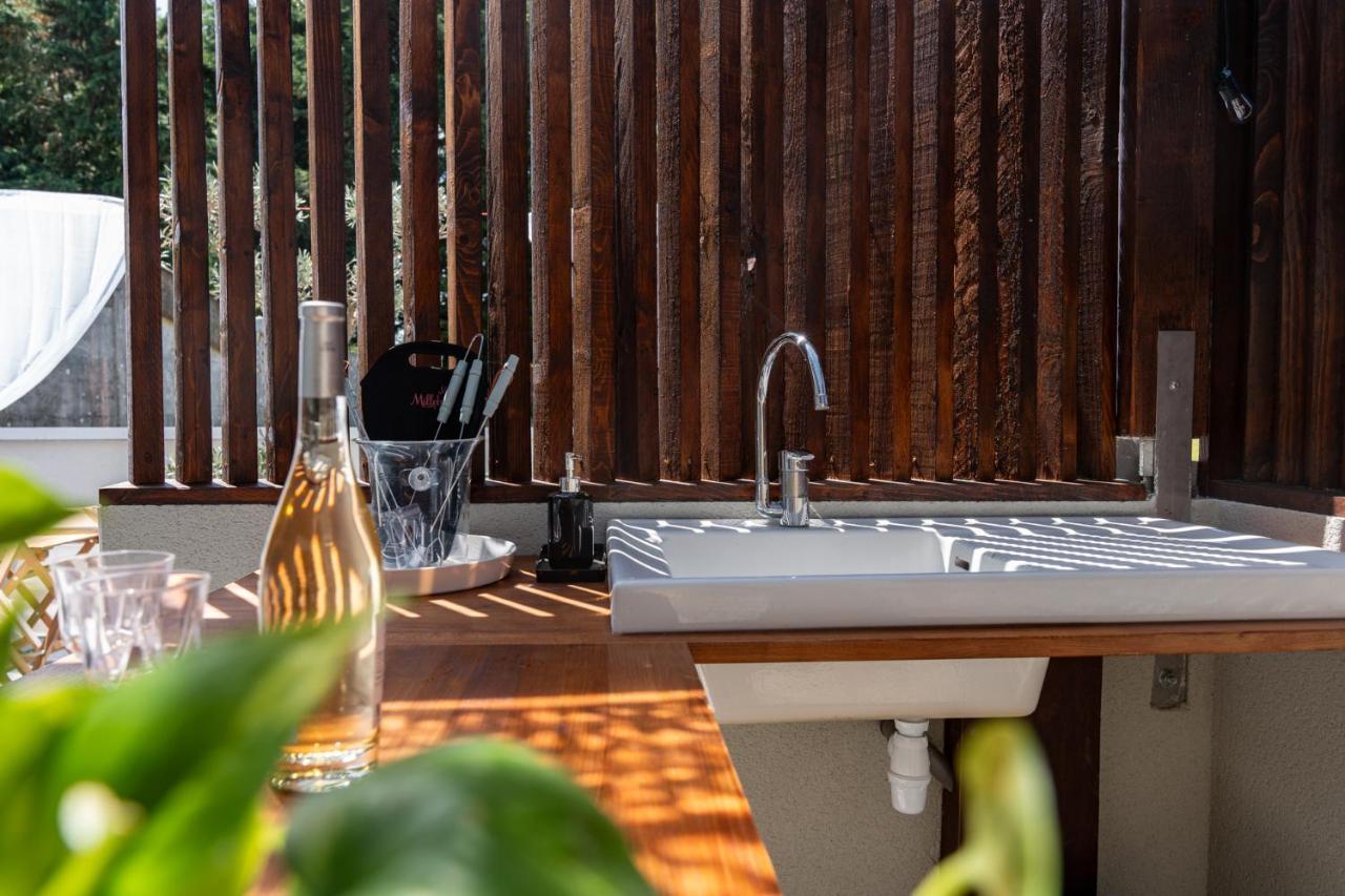 Yanna Lodge, Gite Classe 4 Etoiles Avec Spa Couvert Entierement Arrest ภายนอก รูปภาพ
